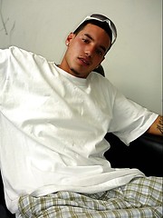 Hot latin dude posing and jacking off