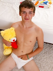 TeenBoysStudio presents the young hot Danny Roulier